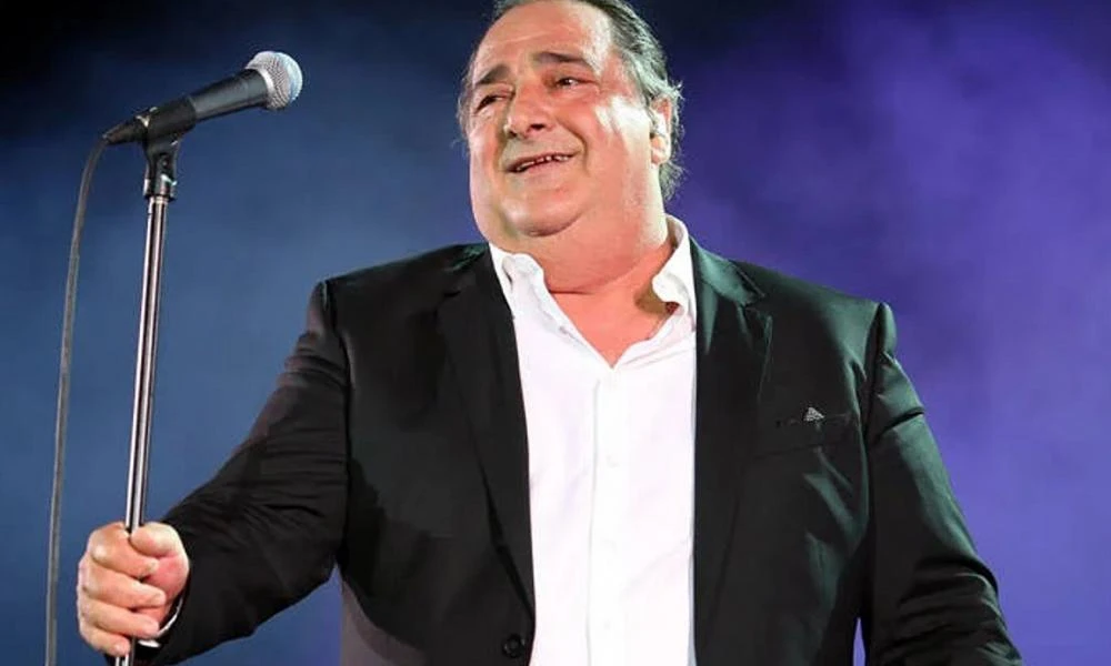 Βασίλης Καρράς: Τριήμερο πένθος στα μαγαζιά εστίασης στην Θεσσαλονίκη-Θα παίζουν μόνο τραγούδια του